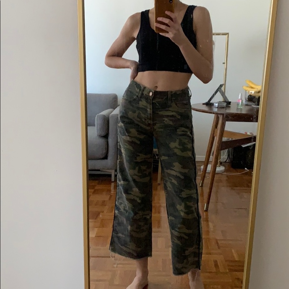 ZARA Camo high wasted Ankle Jeans